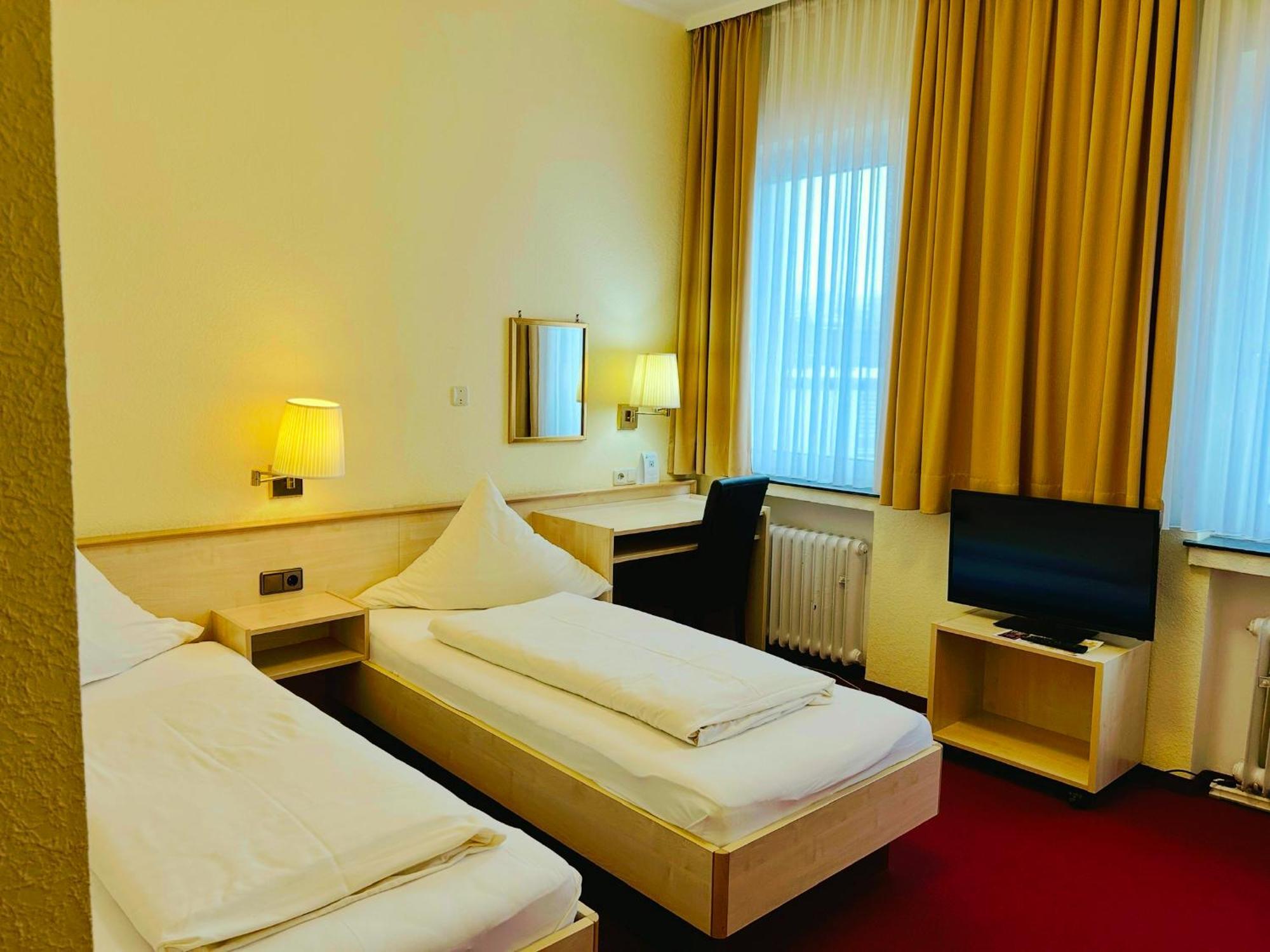 Hotel Am Marschiertor Аахен Екстер'єр фото